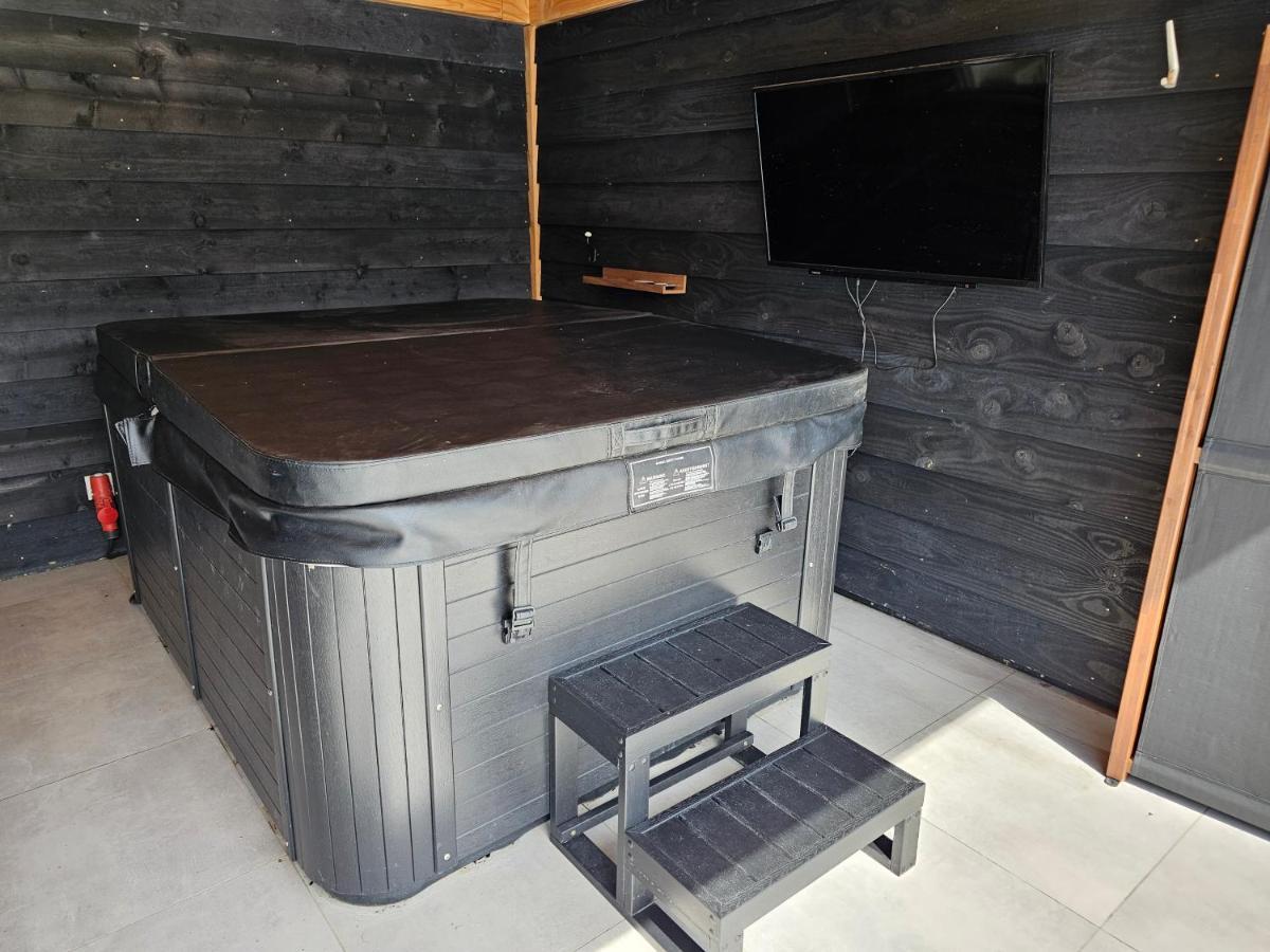 Villa Ham Annex Met Prive Jacuzzi Almelo Exterior foto